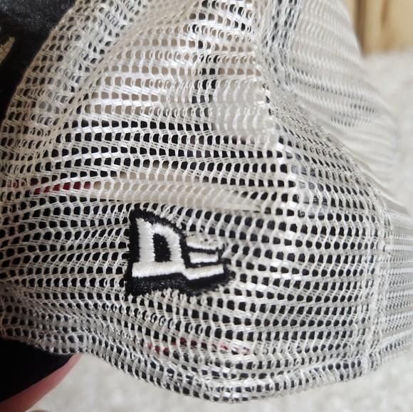 New Era Black and White San Francisco Hat - Picture 7 of 7